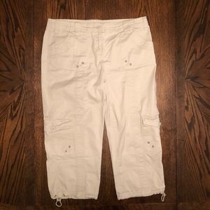 Style & Co Tan Cargo Style Capris size 10P